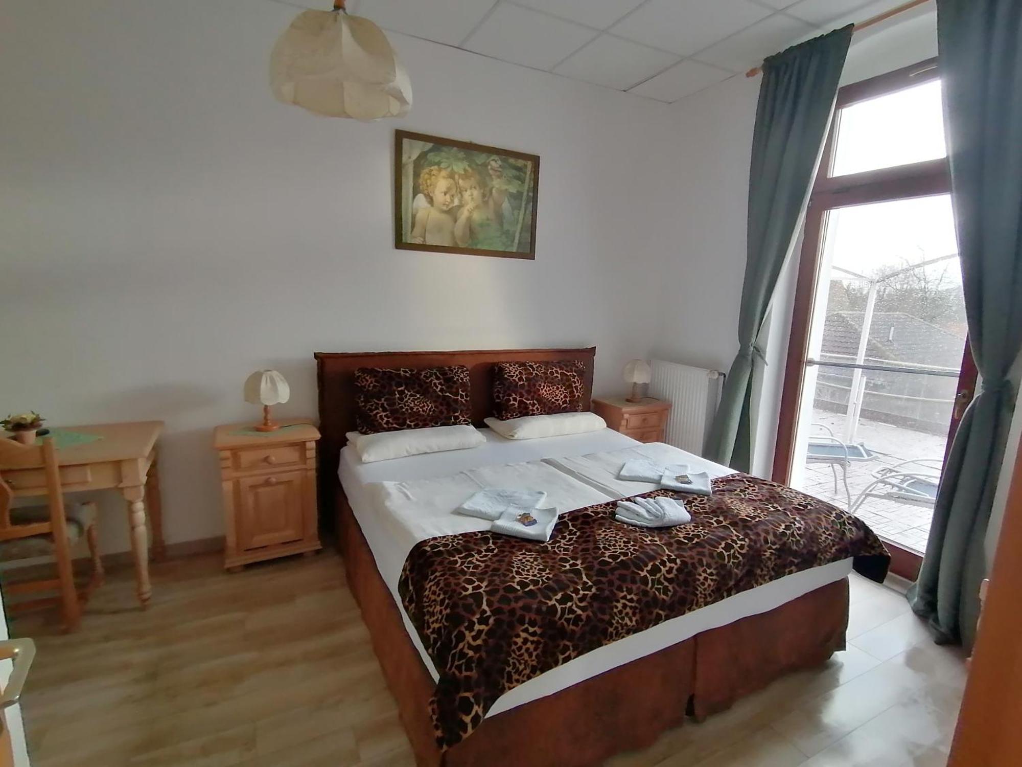 Landhotel Storchenkrug Ruhstadt Екстер'єр фото