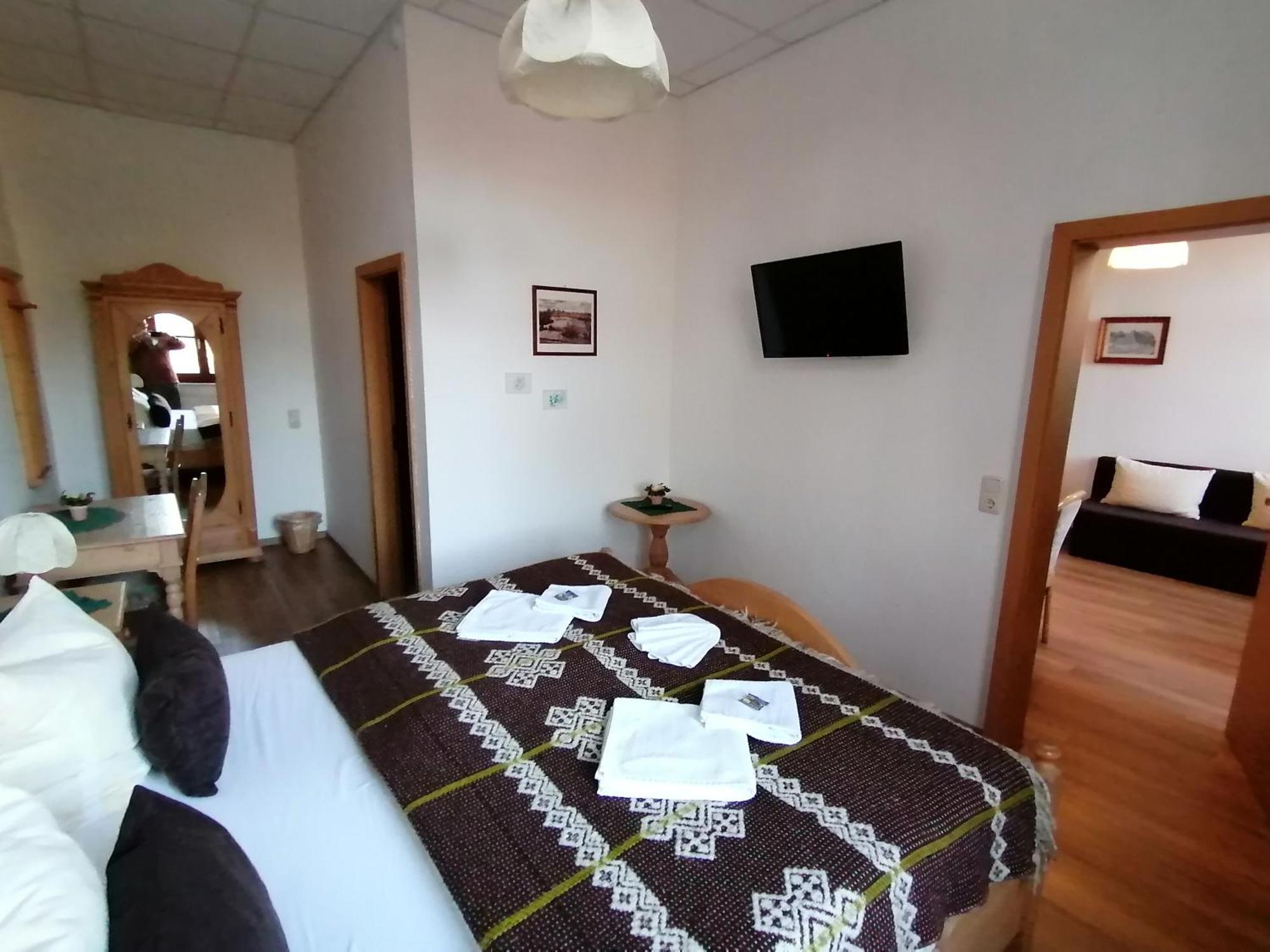 Landhotel Storchenkrug Ruhstadt Екстер'єр фото