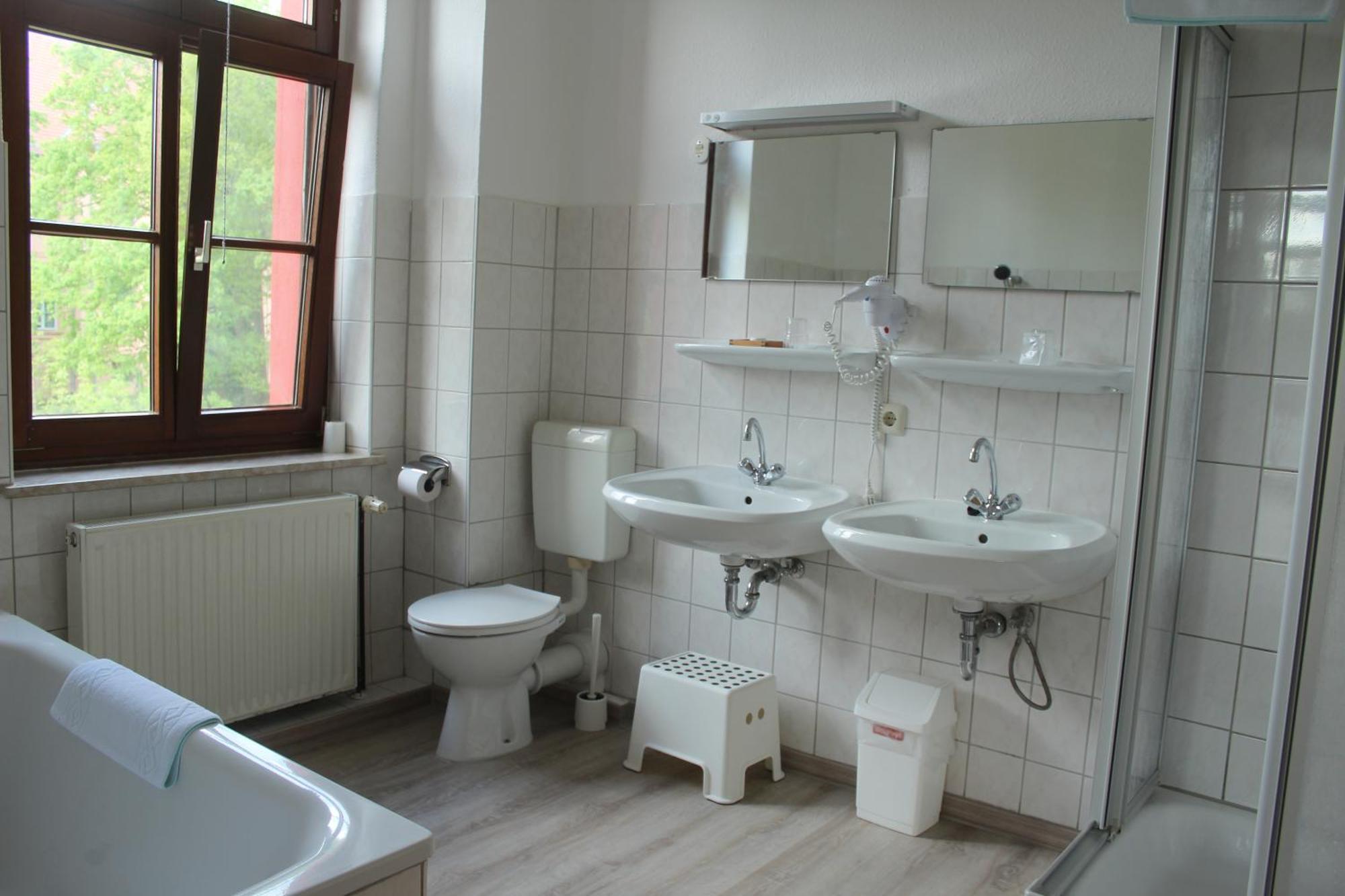 Landhotel Storchenkrug Ruhstadt Екстер'єр фото